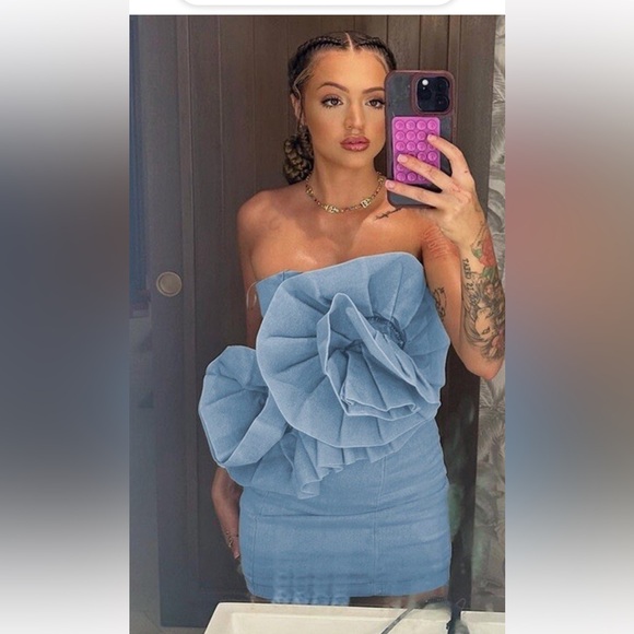 Body con denim like flower statements dress - Picture 1 of 4